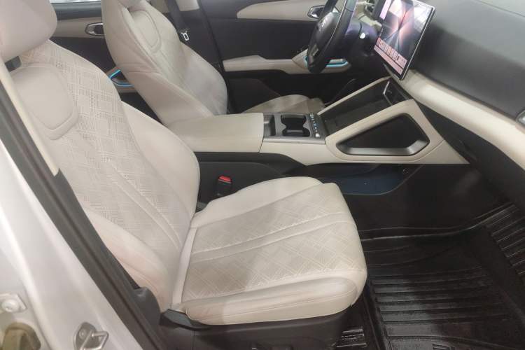 Used BYD Yuan UP 2025 Intelligent Driving Version 401 km Beyond-Range Edition
