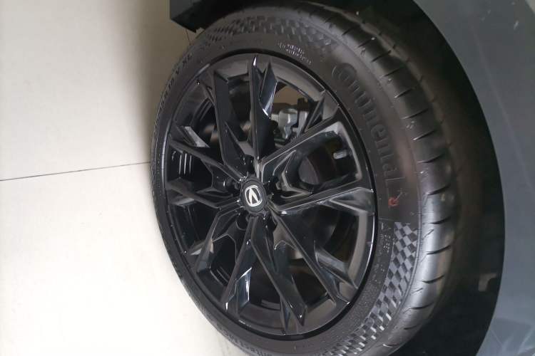 Used CHANGAN UNI-V 2024 1.5T Prestige Edition
