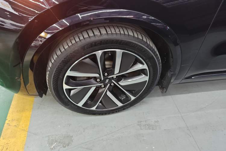 Used Li Auto L9 2022 Max model