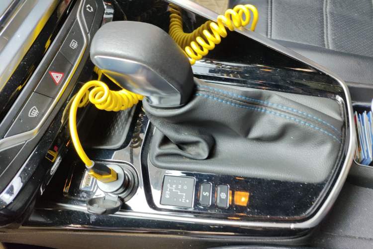 Used Peugeot 308 2019 230THP Automatic Luxury Edition China V Standard Gear Lever