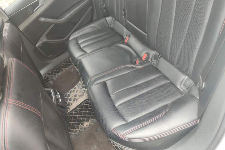 Used Audi A4L 2019 40 TFSI Ambition China VI