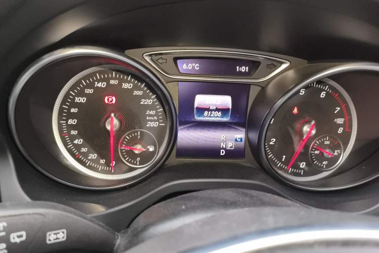 Used Mercedes-Benz GLA 2019 GLA 200 Fashion Model Odometer Close Up