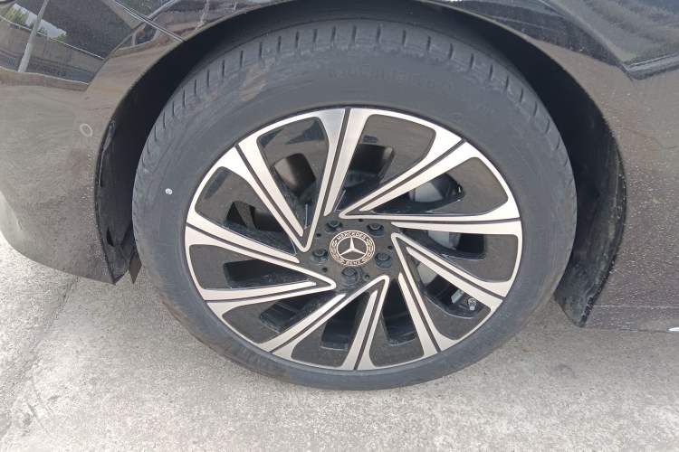 Used Mercedes-Benz E-Class 2024 E 300 L Luxury Model
