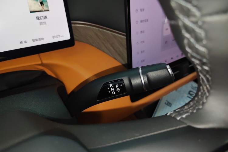 Used Wey Gaoshan 2025 Four-Wheel Drive Alpine 8