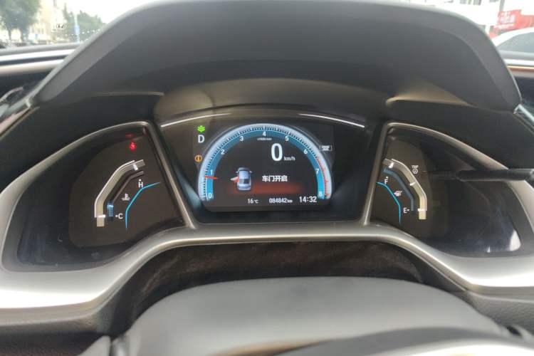 Used Honda Civic 2016 220TURBO CVT Luxury Edition
