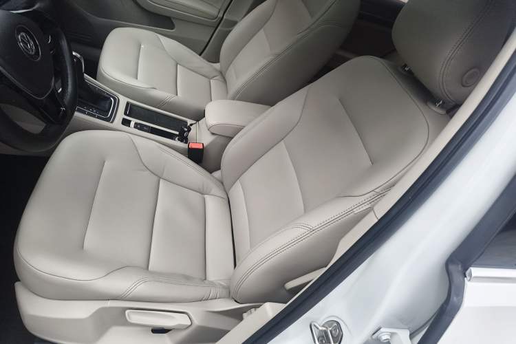 Used Volkswagen Golf 2015 1.6L Automatic Comfort Model