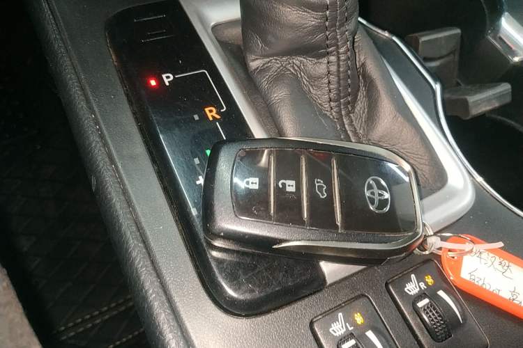 Used Toyota Highlander 2018 2.0T Four-Wheel Drive Prestige Version 7 Seats China VI Standard
