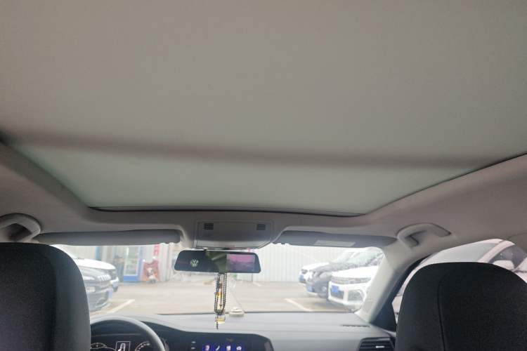 Used Volkswagen Sagitar 2020 280TSI DSG Comfort Version China VI Standard Headliner