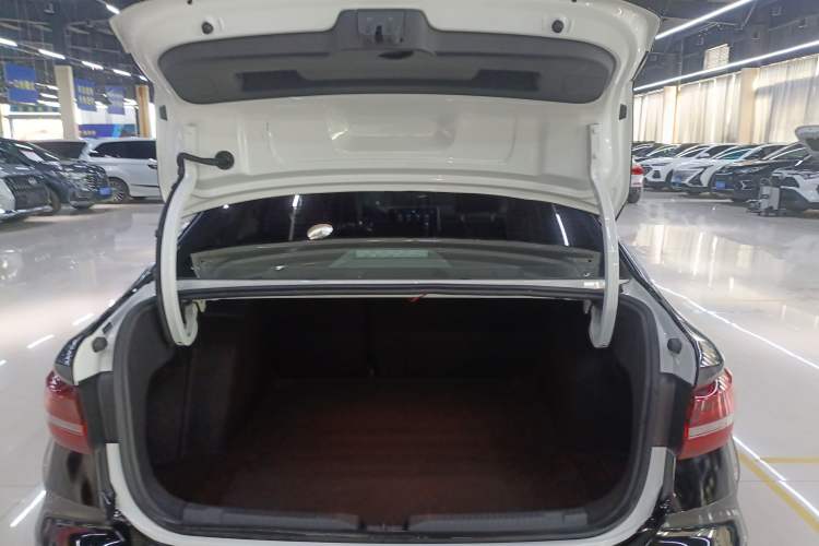 Used Volkswagen Lavida 2024 300TSI DSG Starry Sky Leading Edition