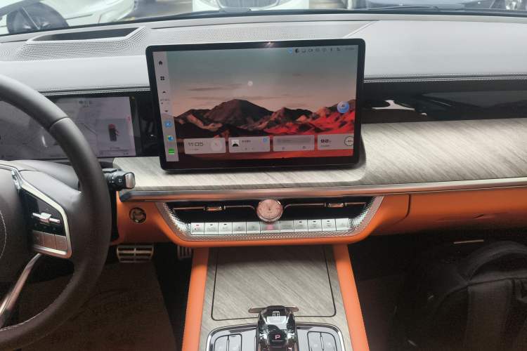 Used Tank 500 New Energy 2024 Hi4-T