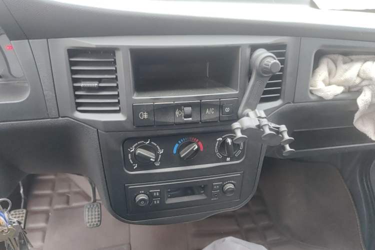 Used Wuling Zhiguang 2023 1.5L Practical Version 5/7 Seats
