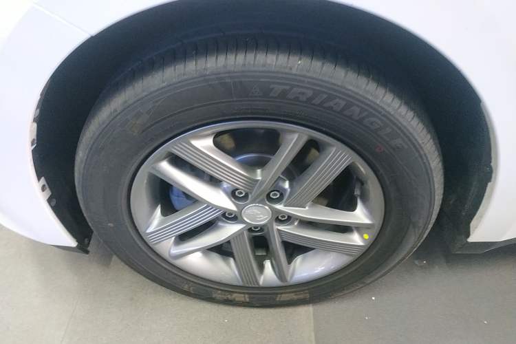 Used Hongqi E-QM5 2025 500km Range Commuter Version
