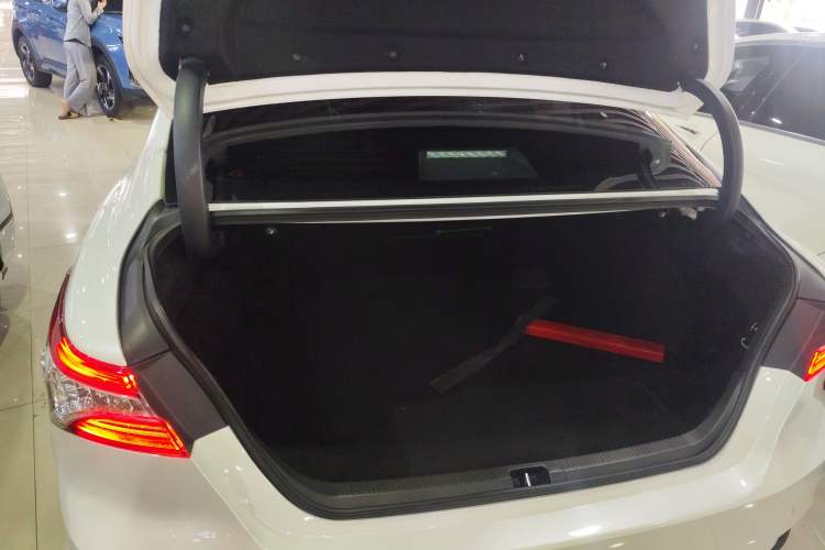 Used Toyota Camry 2019 Revised Version 2.0G Luxury Edition
