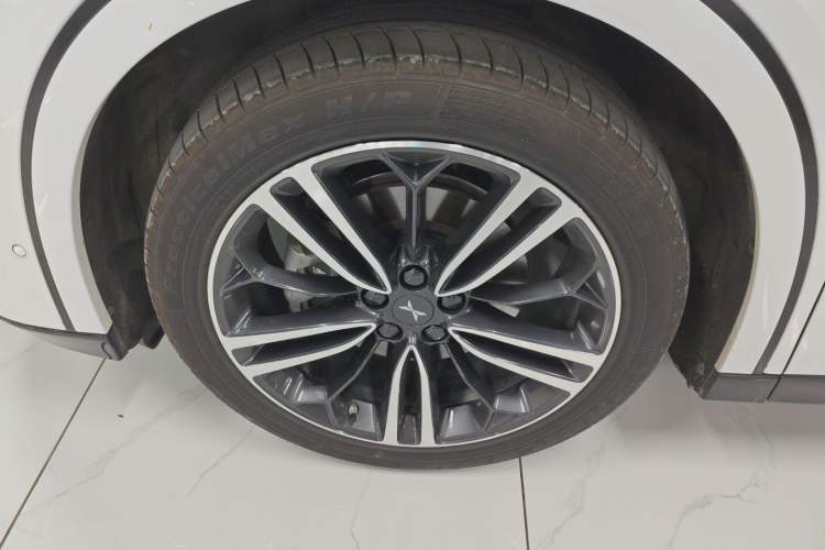 Used XPeng G6 2023 755 Ultra-Long Range Pro Left Front Wheel Hub