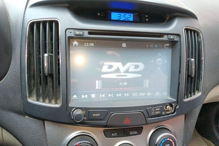 Used Hyundai Celesta 2011 1.6L Manual Comfort Edition
