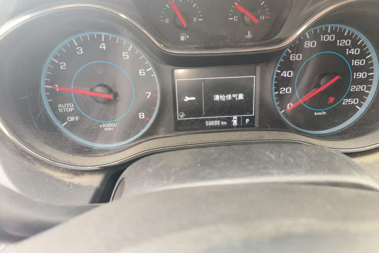 Used Chevrolet Cruze 2017 1.5L Automatic Pioneer Sunroof Edition
