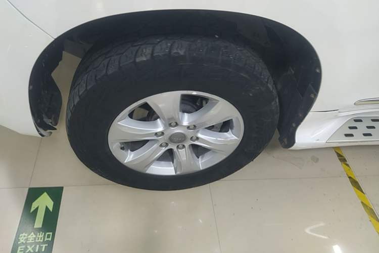 Used Haval H9 2016 2.0T Four-Wheel Drive Luxury Version 5 Seats
