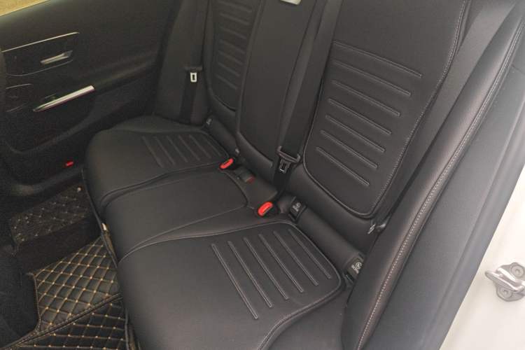 Used Mercedes-Benz C-Class 2022 Restyled C 260 L Sport Edition Left Rear Seat