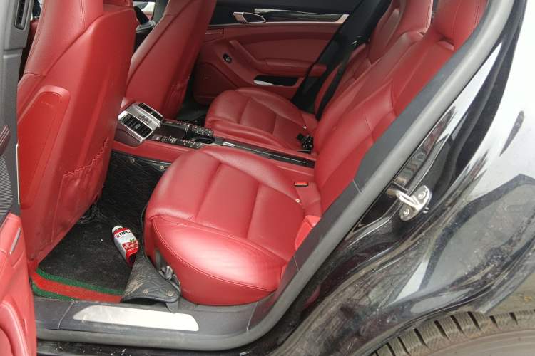 Used Porsche Panamera 2016 Panamera Edition 3.0T Left Rear Seat