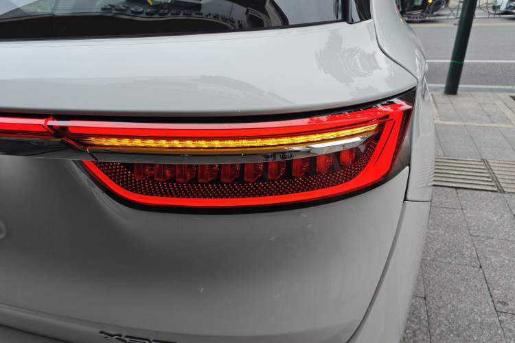 Used JETOUR X90 PLUS 2025 1.6TD DCT Elite Edition 7-Seater
