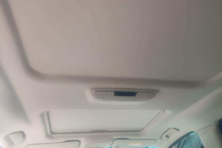 Used Buick GL8 2018 ES 28T Comfort Model China VI Standard