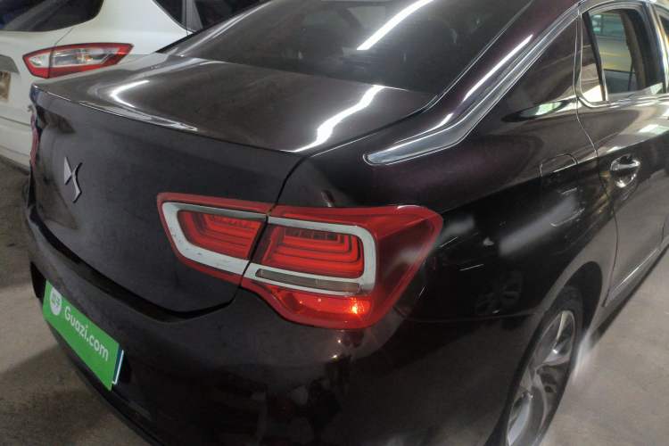 Used DS 5LS 2014 1.6T Luxury Edition THP160 Right Rear Taillight