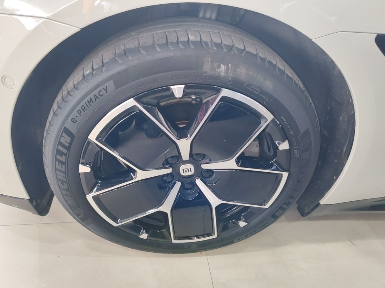 Xiaomi Auto SU7 2024 Rear-Drive Ultra-Long Range Advanced Pro-Level Intelligent Driving Version — снимка 10