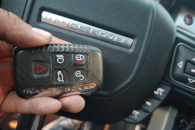 Used Land Rover Range Evoque 2016 2.0T SE PLUS Smart Enjoyment Edition
