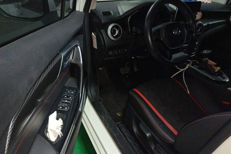 Used BAIC Senova D50 2019 1.5L CVT Luxury Edition China V
