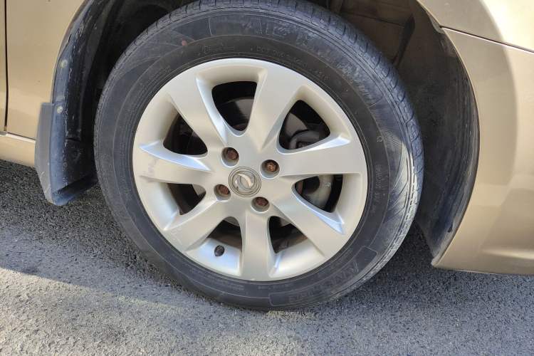 Used Dongfeng Aeolus A60 2014 1.6L Manual Luxury Model