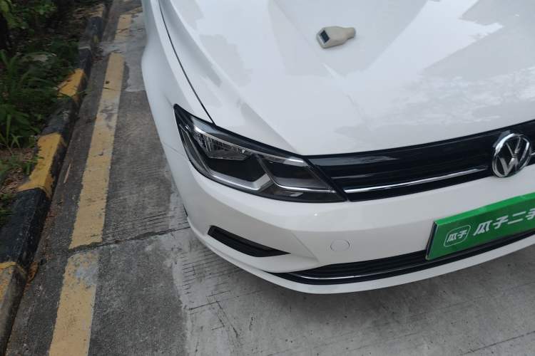 Used Volkswagen Lamando 2015 280TSI DSG Comfort Edition Right Front Headlight