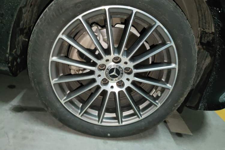 Used Mercedes-Benz E-Class 2023 Facelift E 260 L