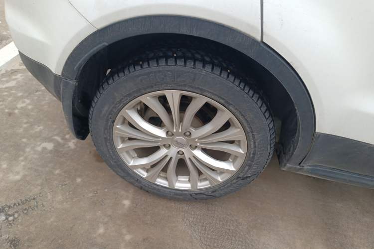 Used Land X7 2016 2.0T Panoramic Prestige Edition
