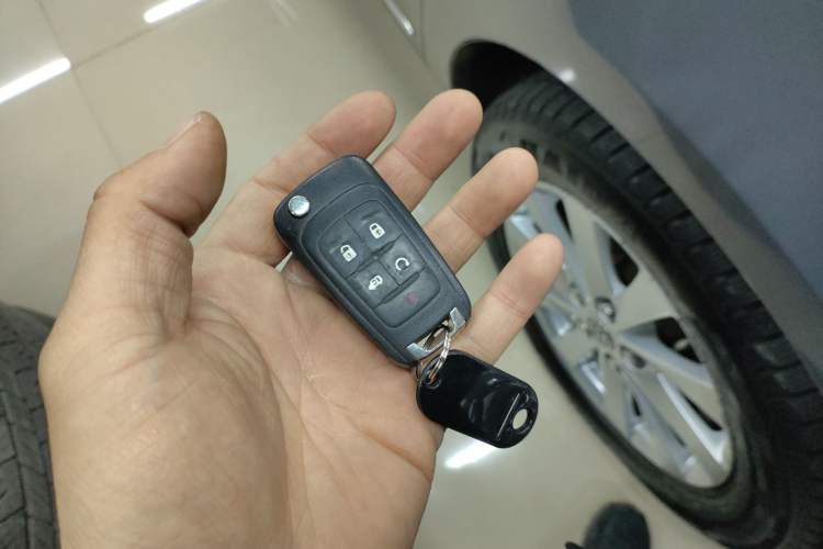 Used Buick GL8 2018 28T Luxury Model China VI Standard