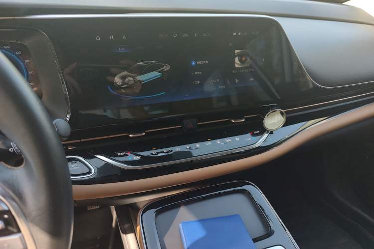 Used AION S 2019 Meizu 630 Safety Smart Drive Edition Audio And AC Panel