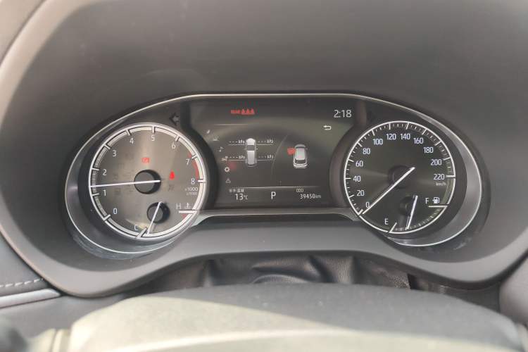 Used Toyota Harrier 2022 2.0L CVT Two-Wheel Drive Deluxe Edition
