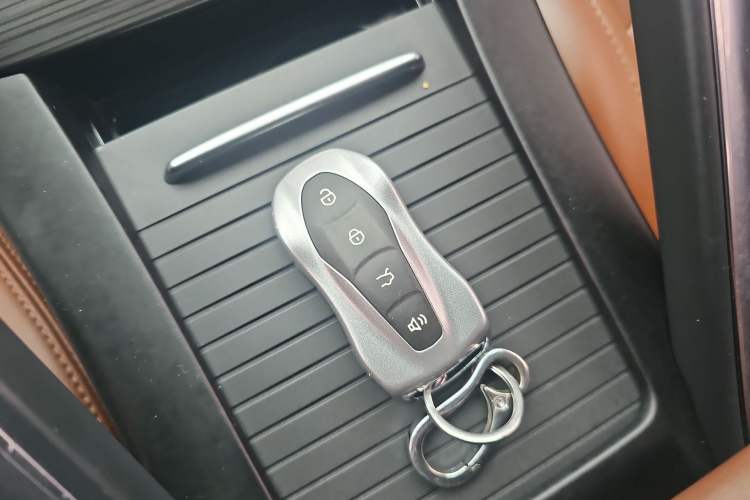 Used Geely Auto Emgrand X7 Sport 2020 1.8TD DCT Zhi Ling PRO