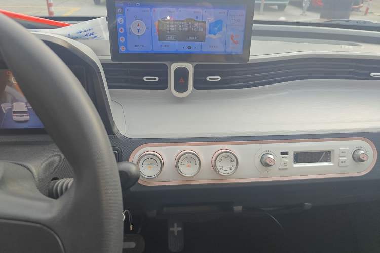 Used Wuling Hongguang MINIEV 2022 Macaron Premium Model – Lithium Ternary Battery