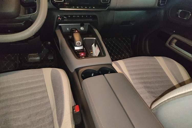 Used Citroen C5 AIRCROSS 2021 360THP Enjoyment Version Gear Lever