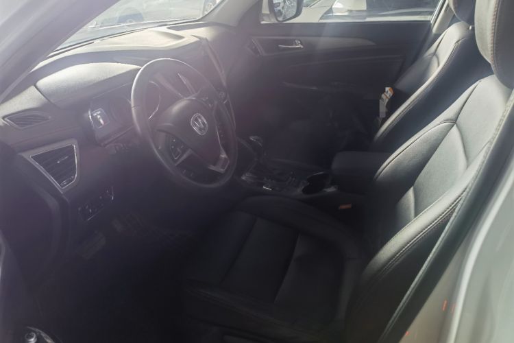 Used CHANGAN CS75 2017 Shangkui Edition 1.8T Automatic All-Wheel-Drive Elite Model
