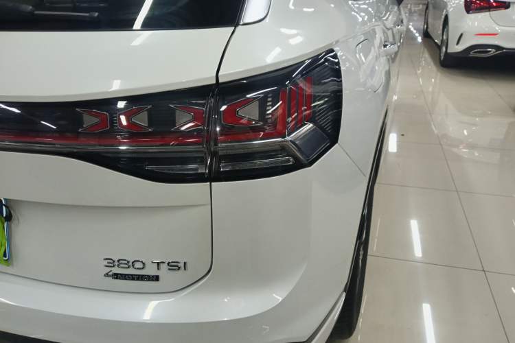 Used Volkswagen Tayron 2023 Revised Version 380TSI All-Wheel Drive R-Line High-Energy Edition Right Rear Taillight