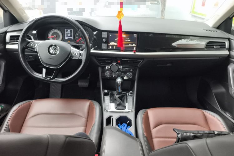 Used Volkswagen Lavida 2019 280TSI DSG Luxury Edition China VI Standard Center Console