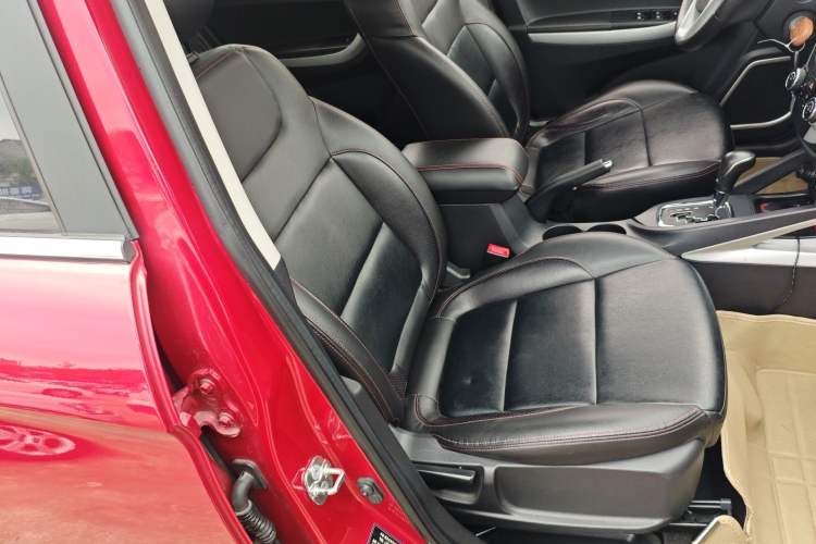 Used CHANGAN CS35 2016 1.6L Automatic Luxury Model China V Standard