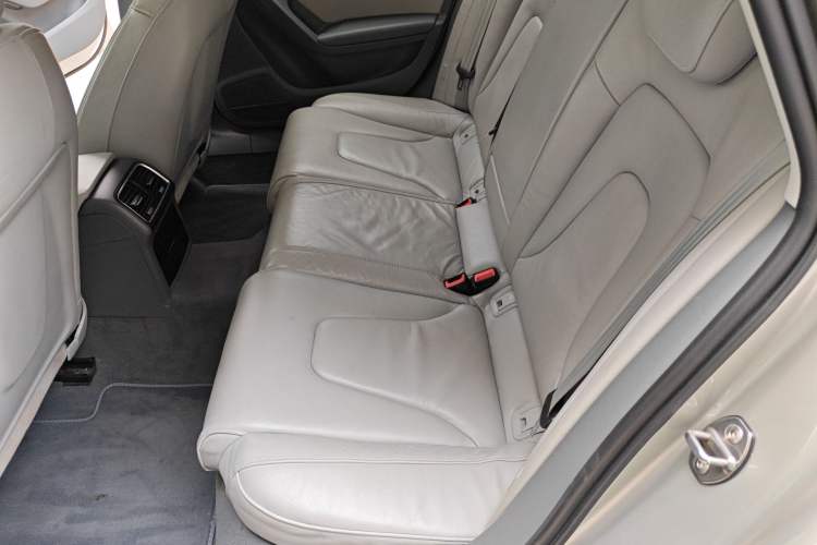 Used Audi A4L 2016 35 TFSI Automatic Comfort Model Left Rear Seat