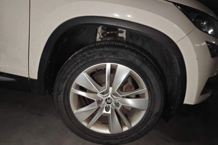 Used Skoda Kodiaq 2017 TSI330 5-seat Two-Wheel Drive Comfort Edition Right Front Wheel Hub