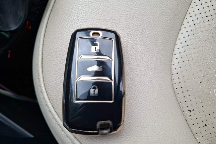 Used CHANGAN Alsvin V7 2015 1.6L Automatic Enjoyment Model China V Standard
