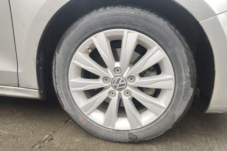 Used Volkswagen Sagitar 2014 1.6L Manual Comfort Model