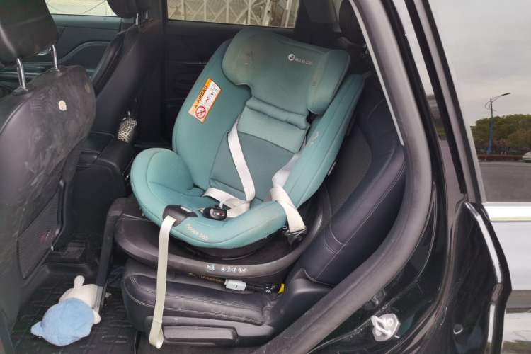 Used Lincoln Corsair 2021 2.0T Two-Wheel Drive Deluxe Edition Left Rear Seat