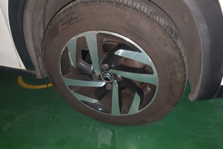 Used Citroen C3-XR 2015 1.6L Manual Pioneer Model Right Front Wheel Hub