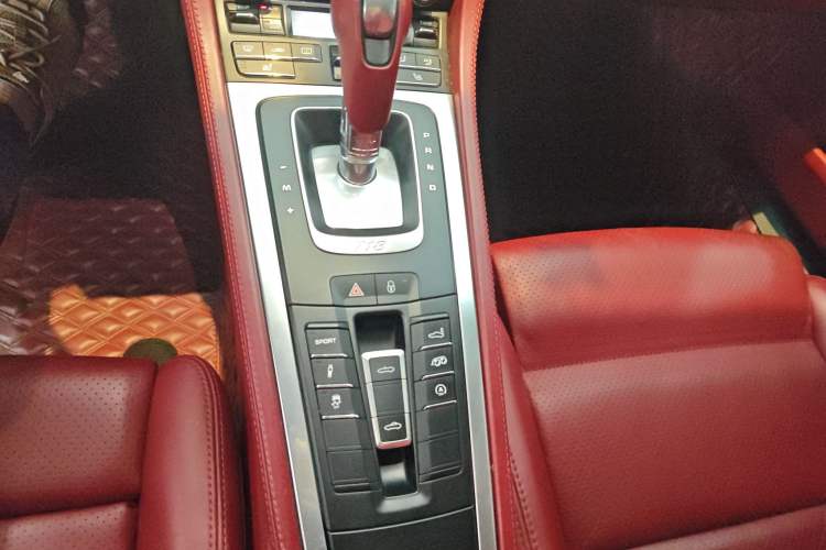 Used Porsche 718 2018 Boxster 2.0T
